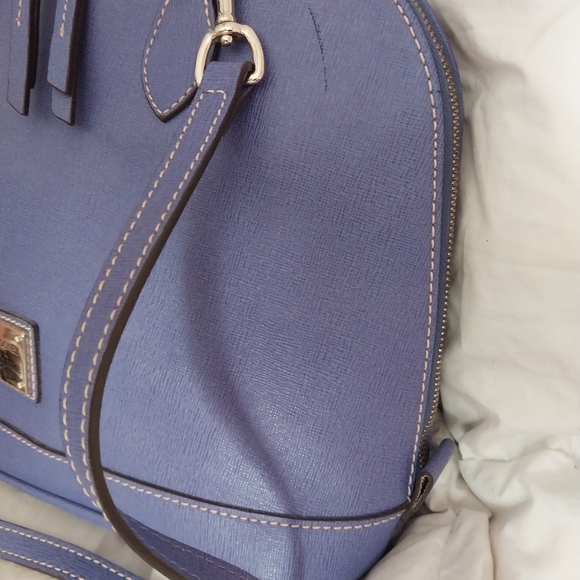 Dooney & Bourke Dome - Picture 5 of 12